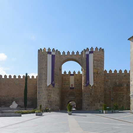 Balcony View To Avila'S Alcazar Exteriér fotografie