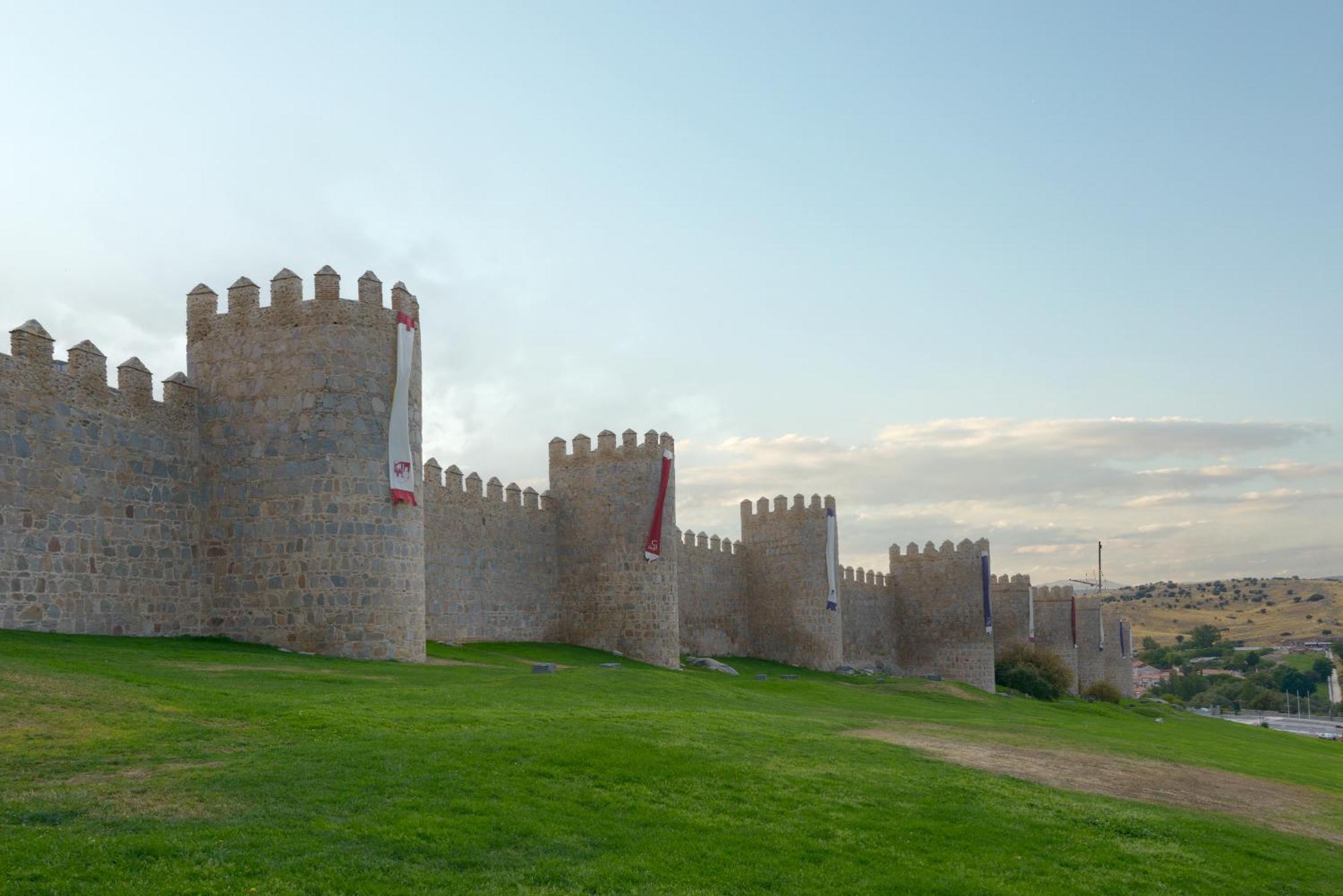 Balcony View To Avila'S Alcazar Exteriér fotografie